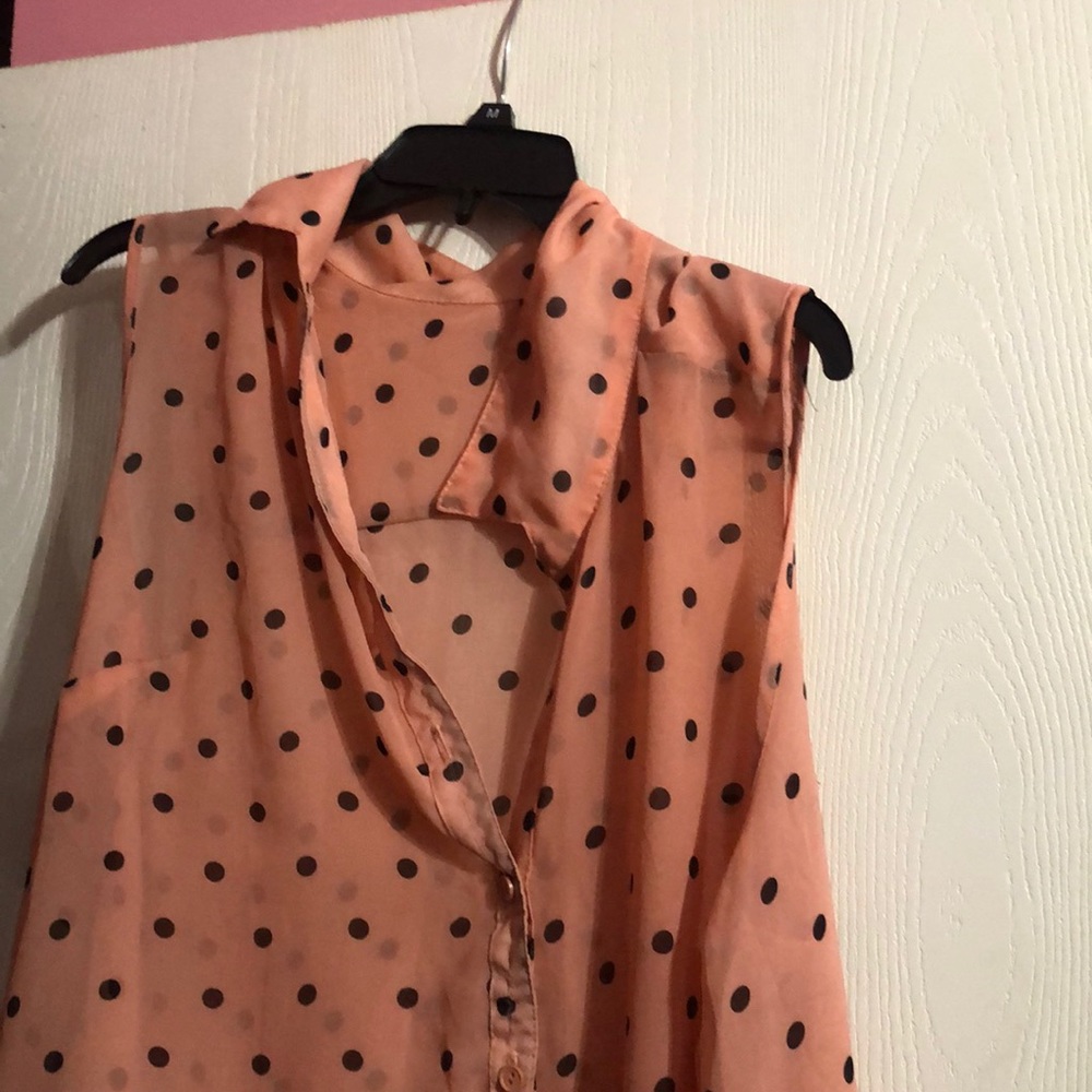 LIGHT SUMMER TOP